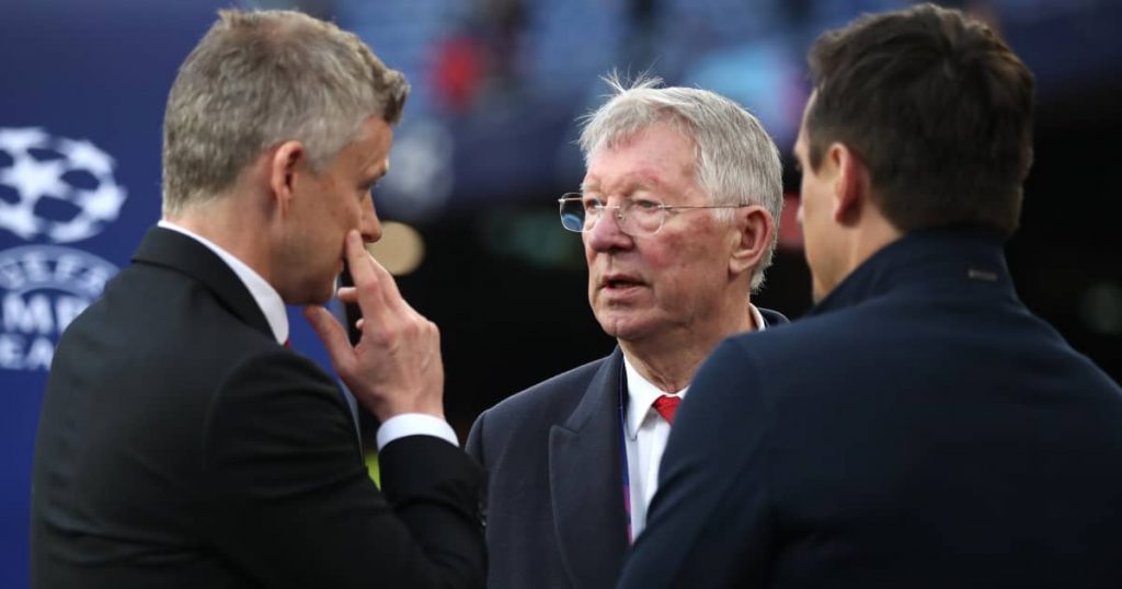 Sir Alex Ferguson Mann olha para o gerente da UTD Ole Gunner Soulscare