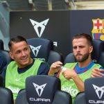 Barcelona keeper Neto on the bench with Pjanic and Umtiti in August 2021 Neto Barcelona