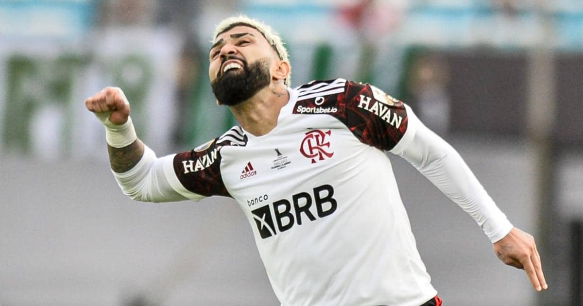 Agent dismissive as he explains Newcastle, Arsenal transfer rumours for 28-goal striker