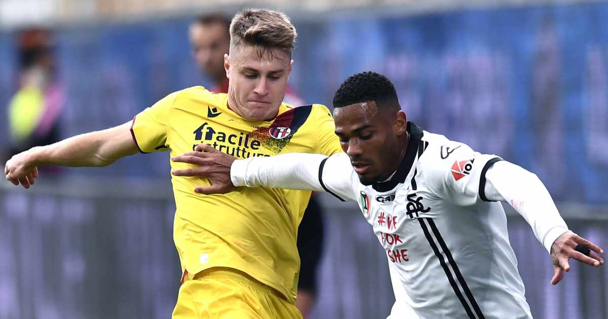 Man City scout watches new midfield target score amid Arsenal transfer battle
