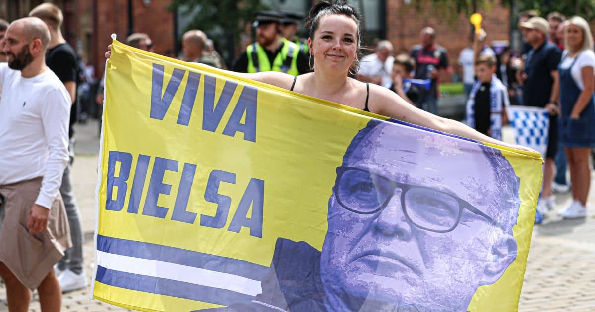 Pundit hails 'special' Leeds United supporters for quality few can match - Vimarsana News