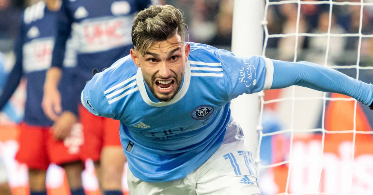 Battle on as West Ham rival Leeds United in transfer for deadly striker