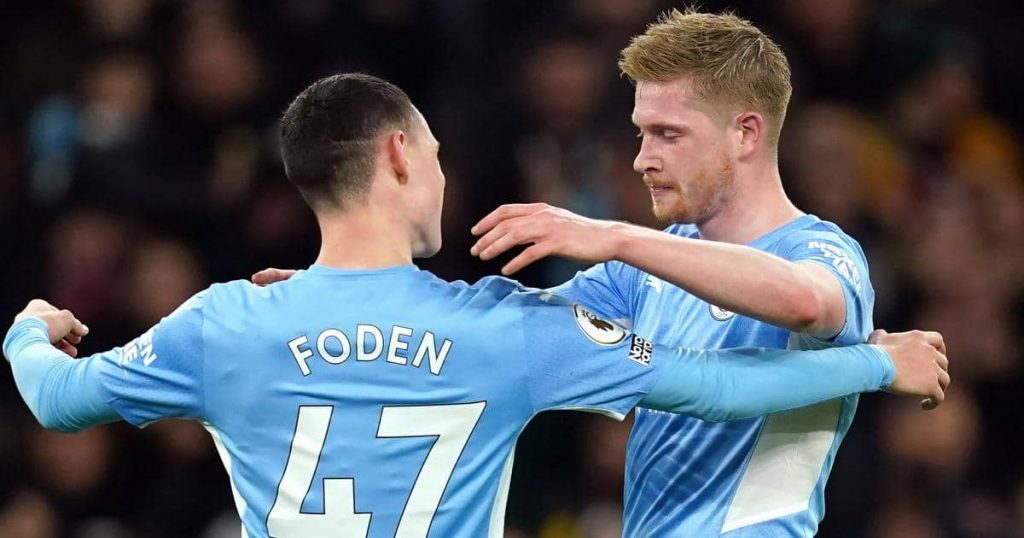 Alexander-Arnold names two stars he wants at Liverpool; namechecks player with ‘no weakness’