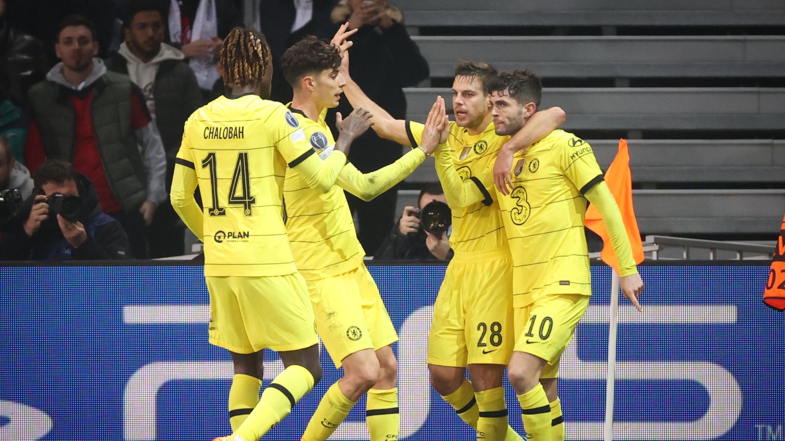 Chelsea recover against Lille to reach Champions League quarter-finals