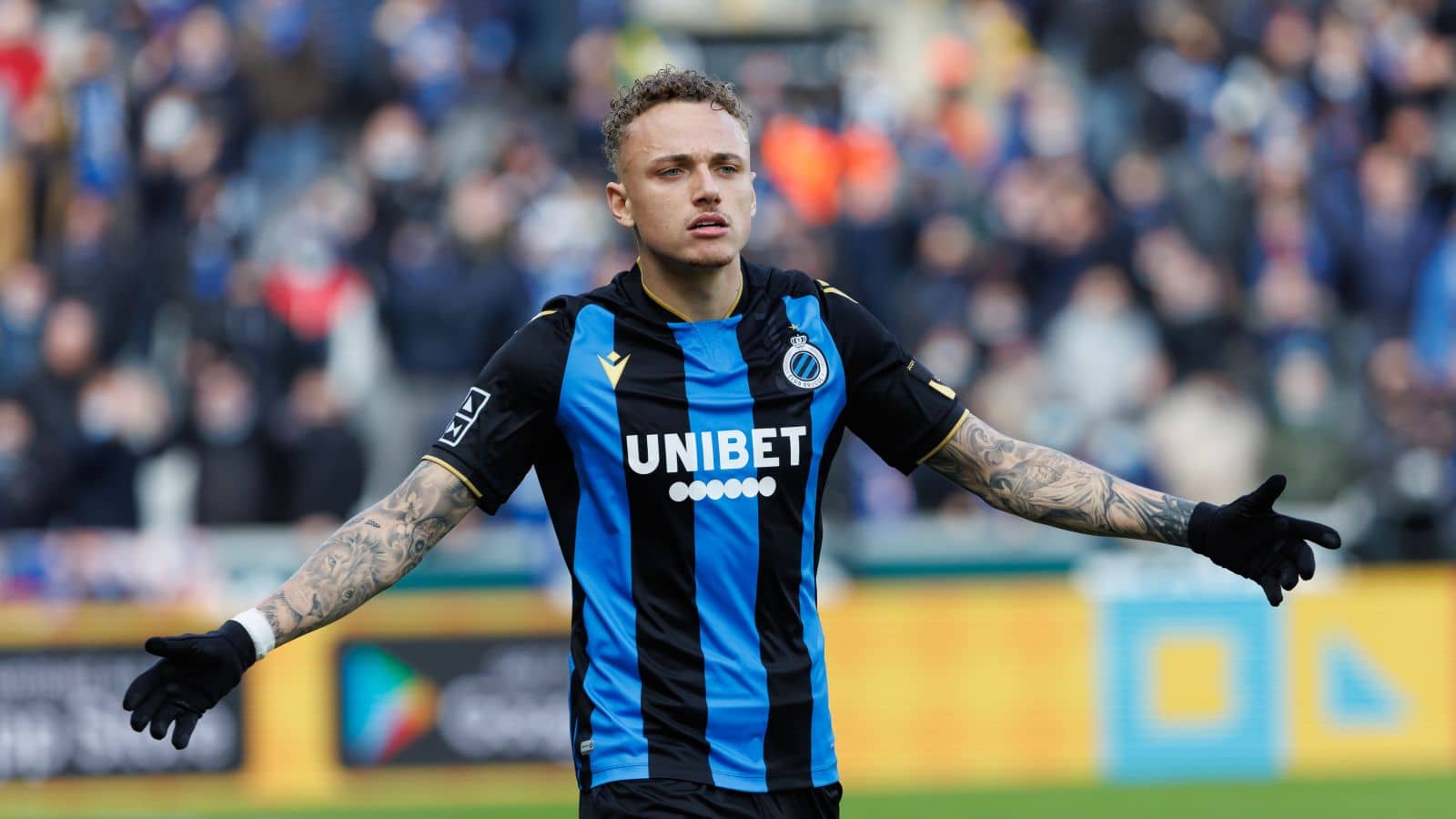 Liverpool pursuit of 25-goal winger on cut-price deal fades as star ‘seduced’ by better project
