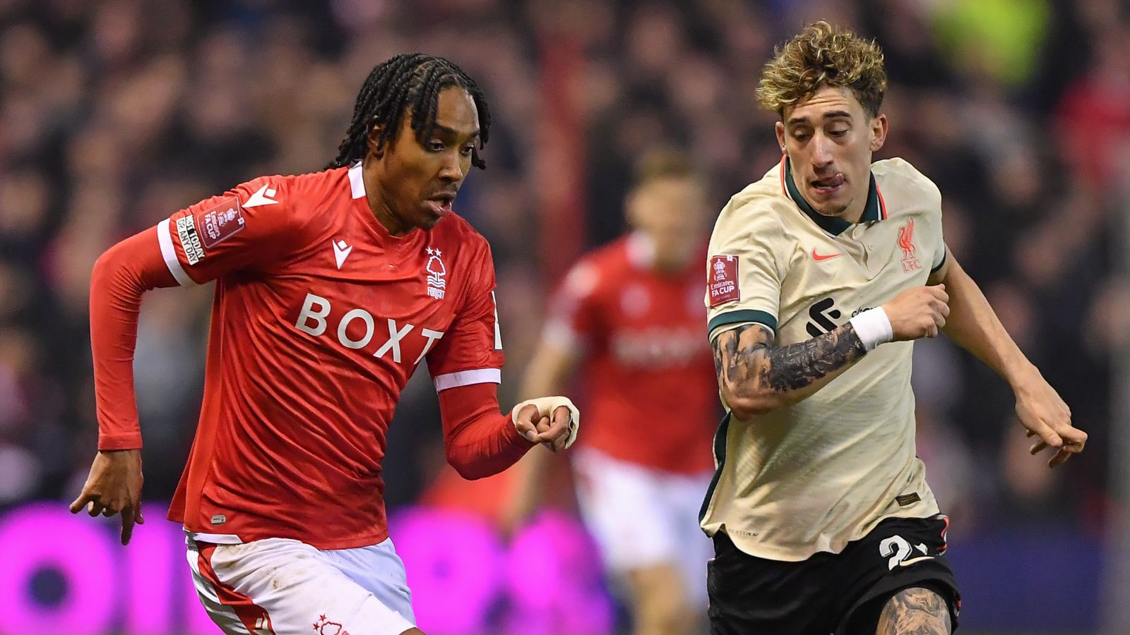 ‘Outstanding’ defensive weapon warned to snub Liverpool interest for one very good reason